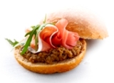 Mini-burger with aubergine spread