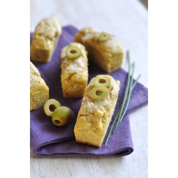 Mini cakes with Green Tapenade Mozzarella