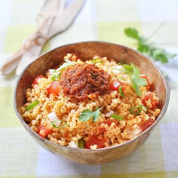 Bulgur tabouli with dried tomato spread